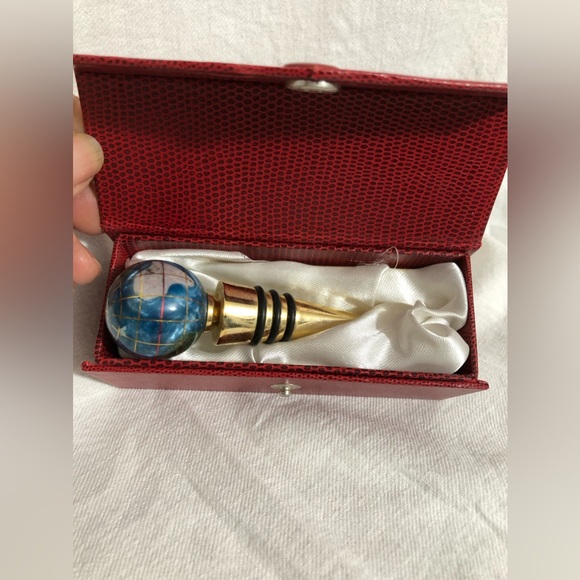 Wine stopper - Picture 3 of 3